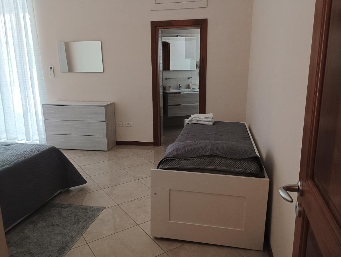 A Casa Di Laura Apartment Naples Exterior photo